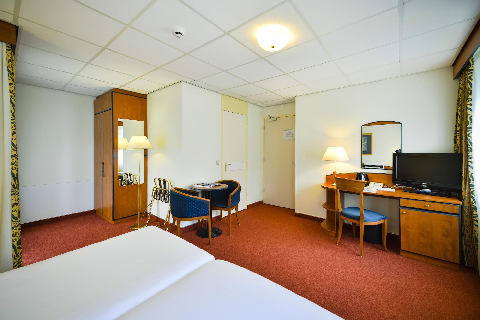 Fletcher Hotel Restaurant Beekbergen-Apeldoorn エクステリア 写真